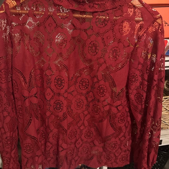 Lace top - Picture 1 of 2